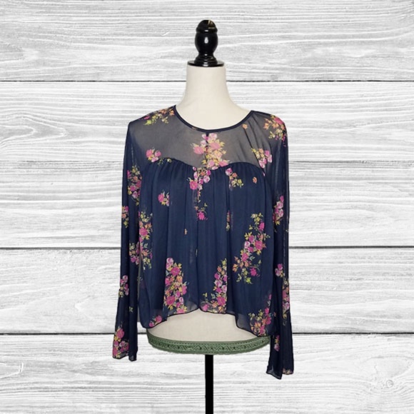 Indigo Rein Tops - INDIGO REIN Floral Long Sleeve Crop Top, Size S